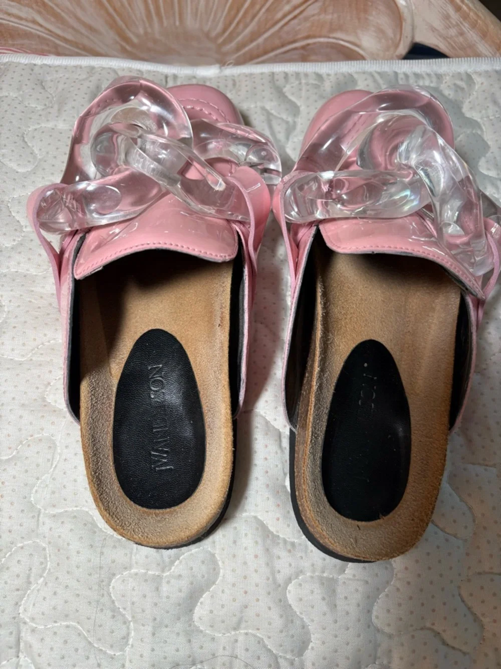JW ANDERSON Pink Patent Slip-On Mules with Clear Acrylic Chain - Picture 8 of 16